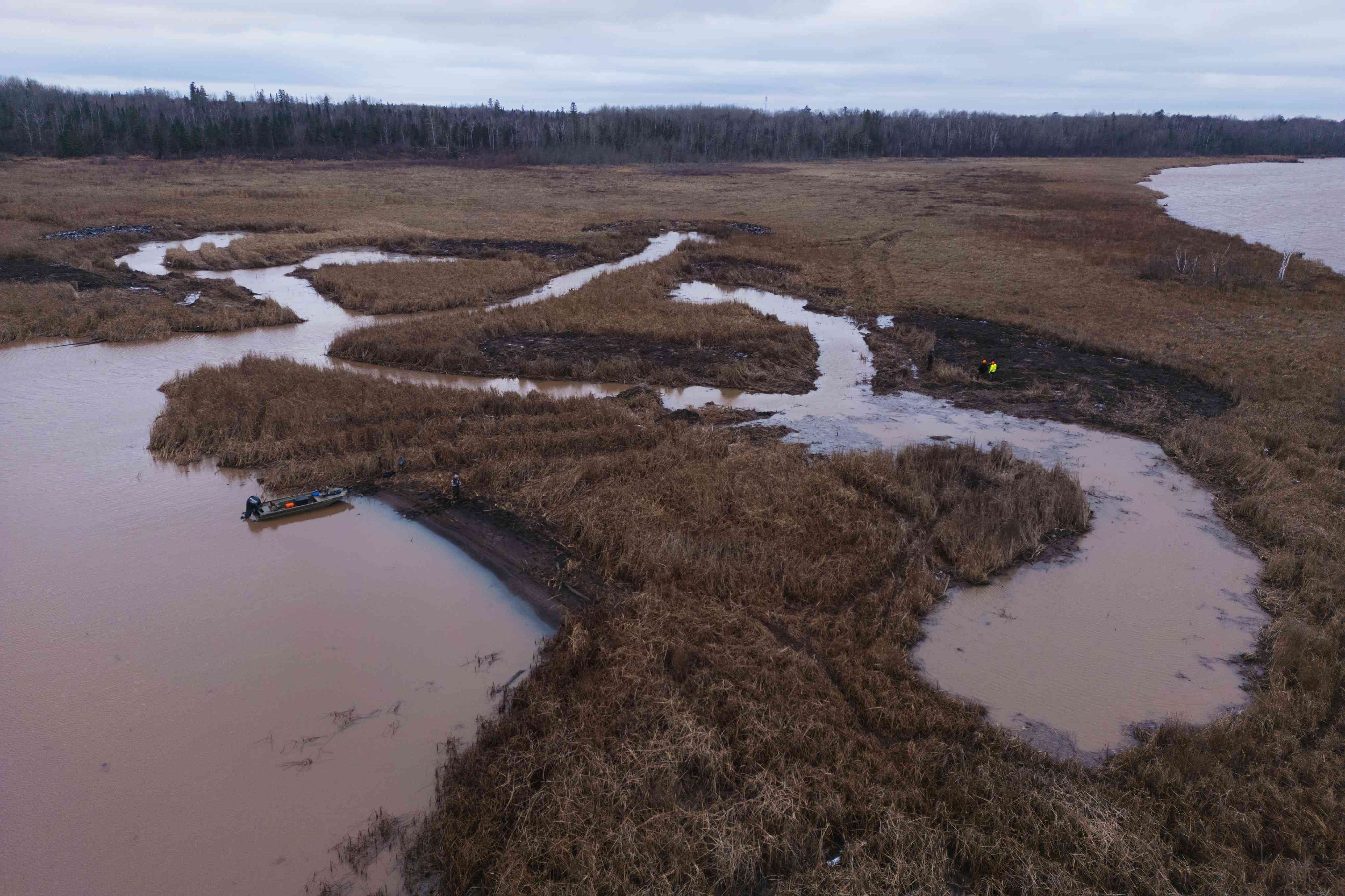 Ariel of potholing and channeling at Allouez Bay