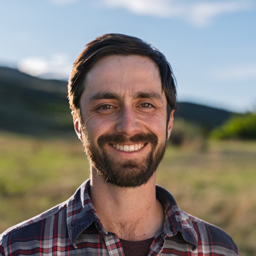 Portrait of Evan Barrientos.