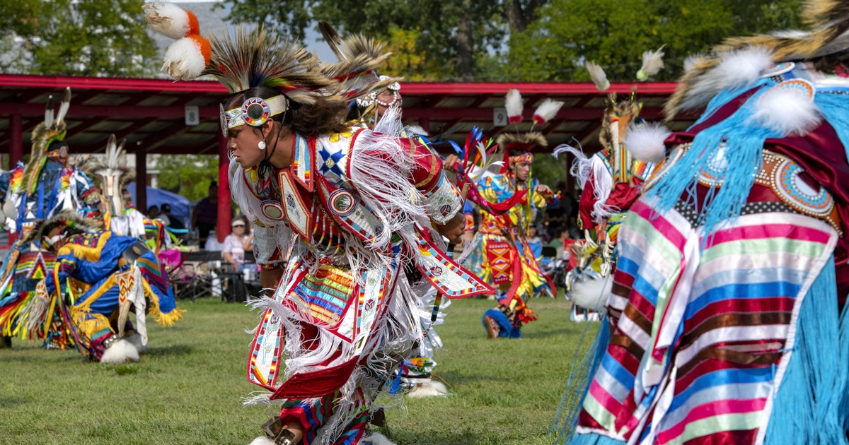 It’s Powwow Season: Watch How Four Indigenous Dances Blend Tradition With the Birds That Inspired Them It’s Powwow Season: Watch How Four Indigenous Dances Blend Tradition With the Birds That Inspired Them