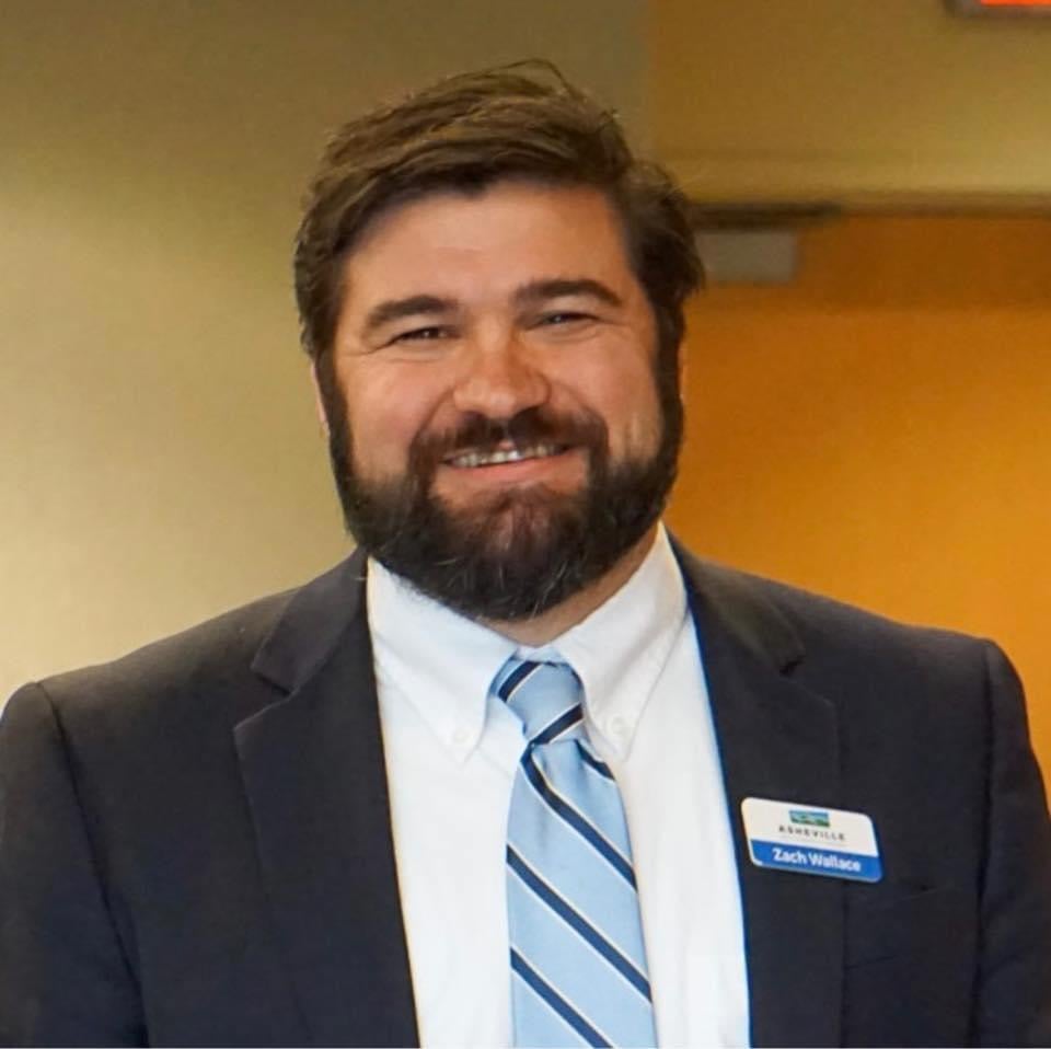 Zach Wallace headshot