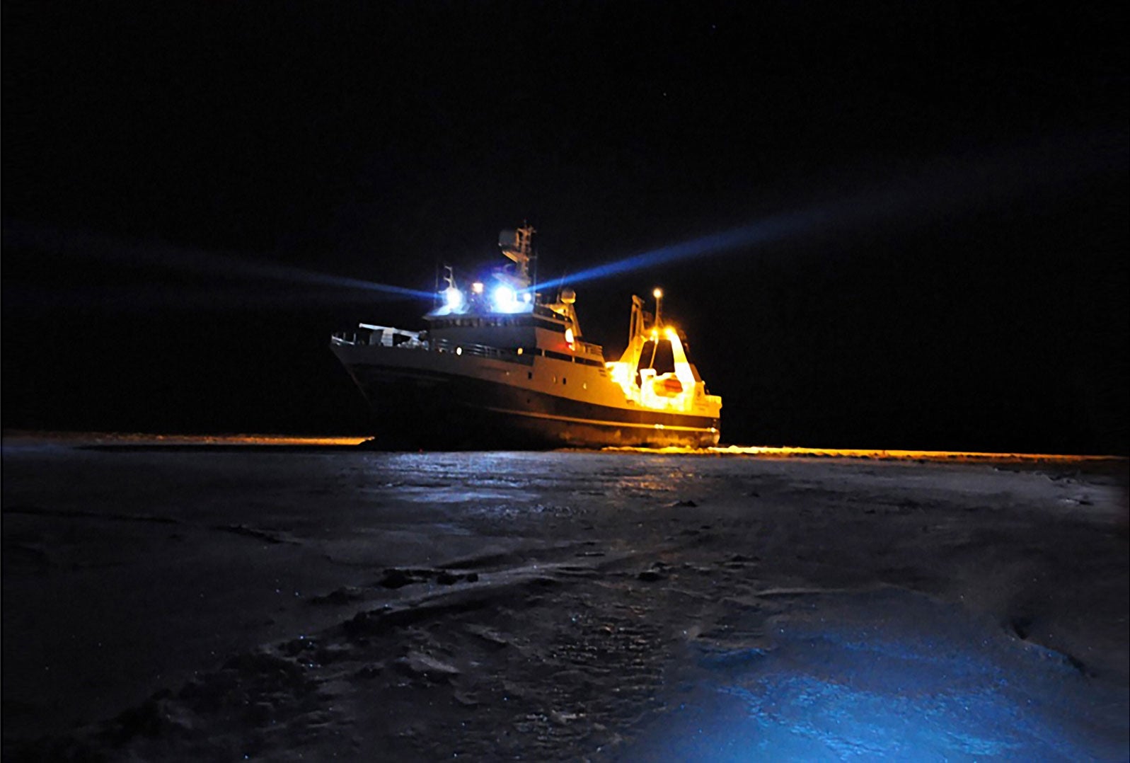 Researchers aboard the Helmer Hanssen (opposite) often pulled all-nighters in search of life in the frigid waters of the high north. NTNU