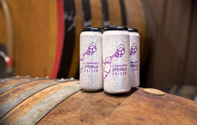 Arizona Wilderness Brewing Company’s Hummingbird Springs sour saison, the Western Rivers Brewers’ Council’s first collaborative brew, celebrates International Migratory Bird Day and Audubon’s Plants for Birds initiative. Mike Fernandez/Audubon